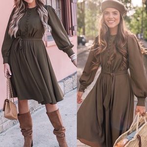Gal Meets Glam Madelyn pleated olive dress